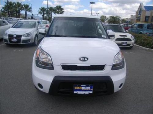 Kia Soul 2010 photo 1