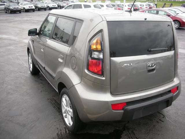 Kia Soul 2010 photo 3