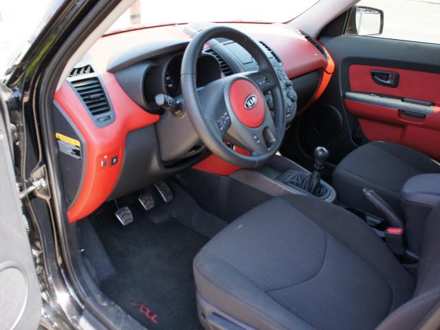 Kia Soul 2010 photo 2