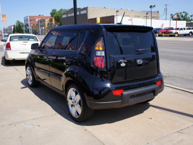 Kia Soul 2010 photo 3