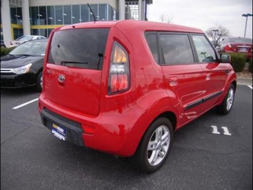 Kia Soul 2010 photo 2