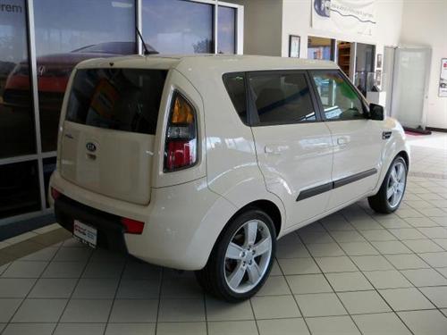 Kia Soul 2010 photo 2