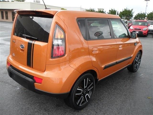 Kia Soul 2010 photo 1