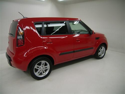 Kia Soul 2010 photo 1