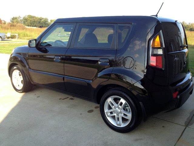 Kia Soul 2010 photo 1