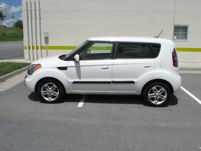 Kia Soul 2010 photo 2