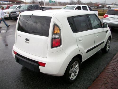 Kia Soul 2010 photo 2