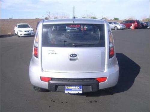 Kia Soul 2010 photo 1