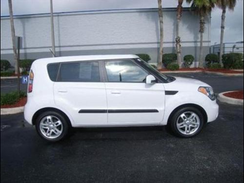 Kia Soul 2010 photo 1