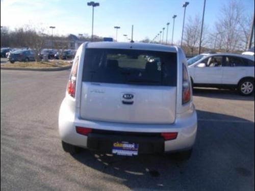 Kia Soul 2010 photo 2