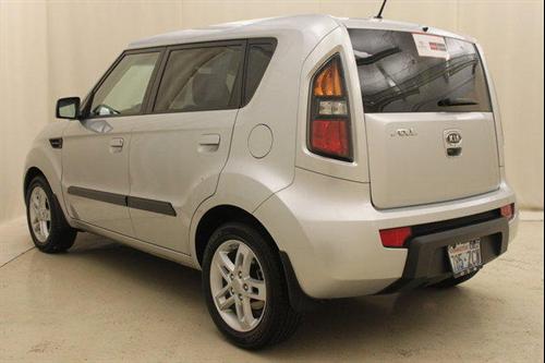 Kia Soul 2010 photo 1