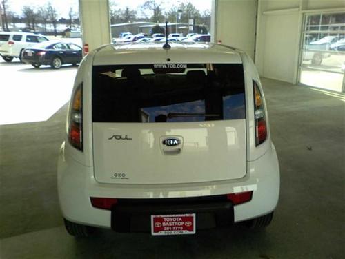 Kia Soul 2010 photo 2
