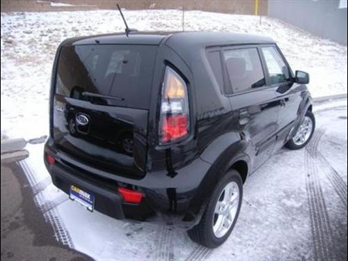 Kia Soul 2010 photo 2