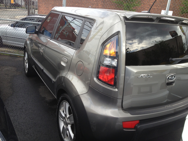 Kia Soul 2010 photo 2