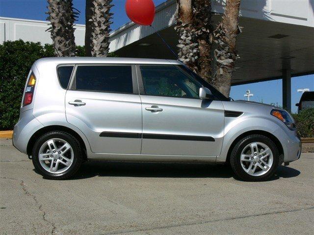 Kia Soul 2011 photo 2