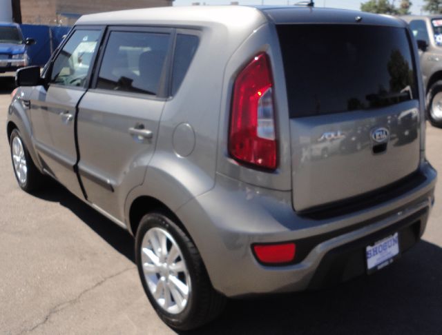 Kia Soul 2012 photo 1