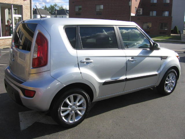 Kia Soul 2012 photo 1