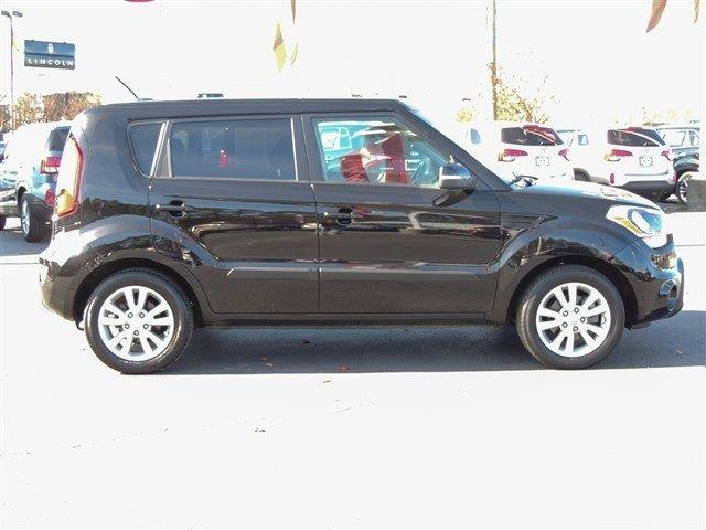 Kia Soul 2012 photo 1