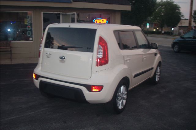Kia Soul All-wheel Drive LS SUV