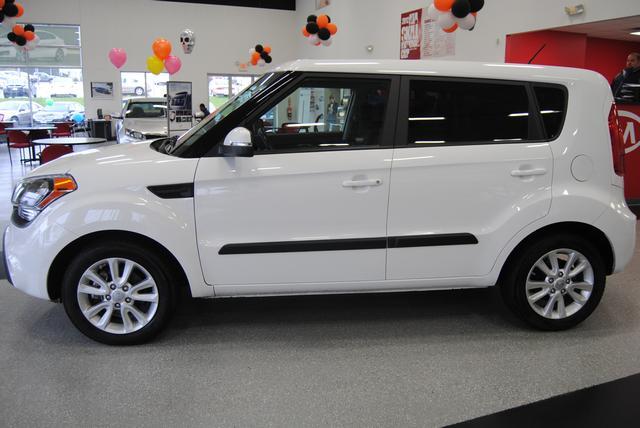 Kia Soul 2013 photo 1
