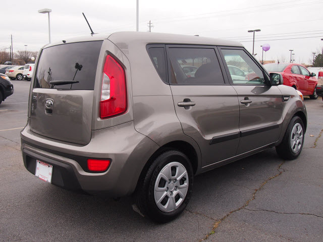 Kia Soul 2013 photo 4