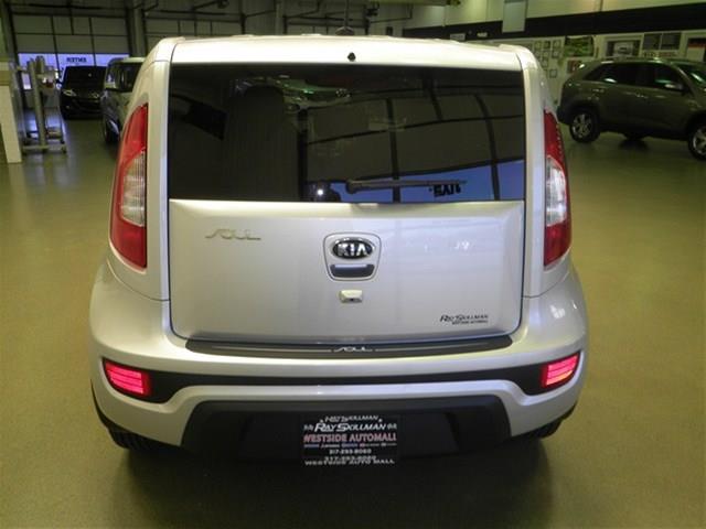 Kia Soul 2013 photo 1