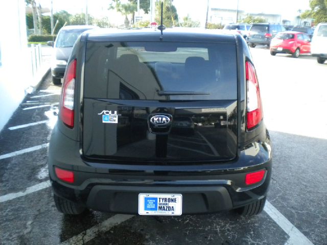 Kia Soul XL Reg Cab SUV