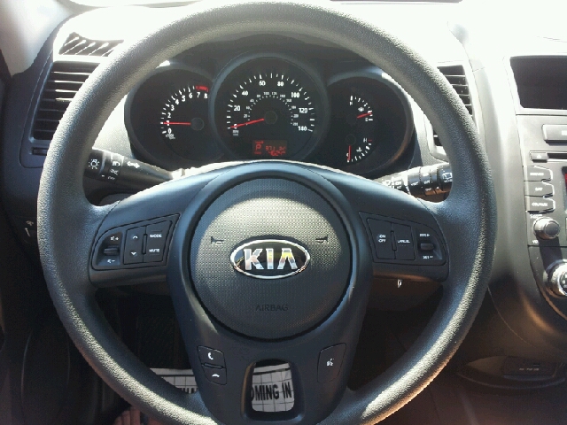 Kia Soul Base SUV