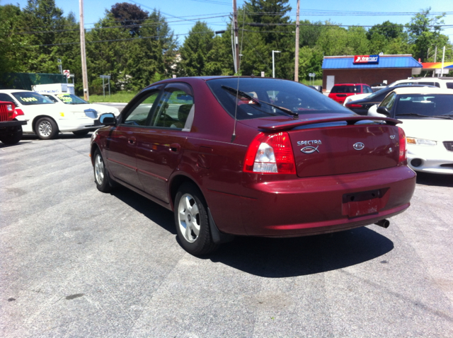 Kia Spectra 2002 photo 1