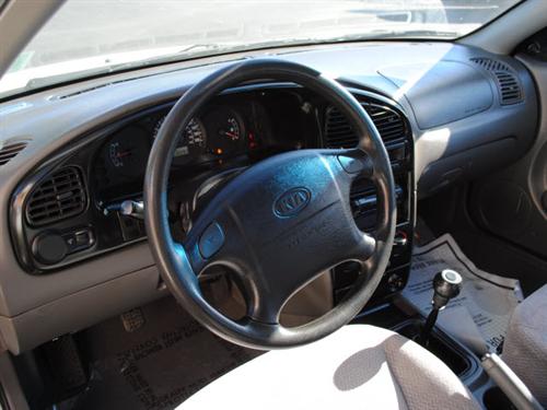 Kia Spectra 2003 photo 1