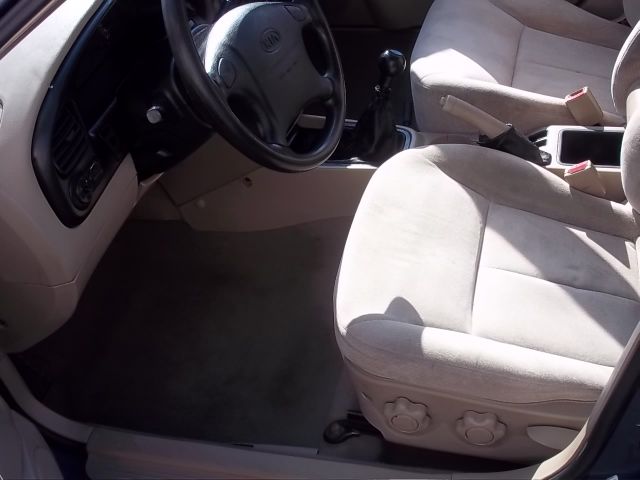 Kia Spectra 2003 photo 4