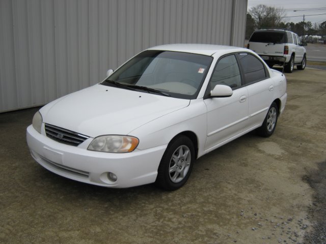 Kia Spectra 2003 photo 1