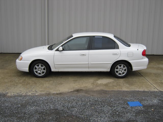 Kia Spectra 2003 photo 2