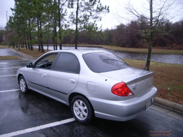 Kia Spectra 2003 photo 4