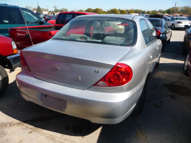 Kia Spectra Touring W/nav.sys Sedan