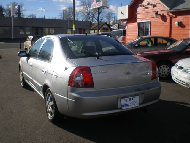 Kia Spectra 2003 photo 3