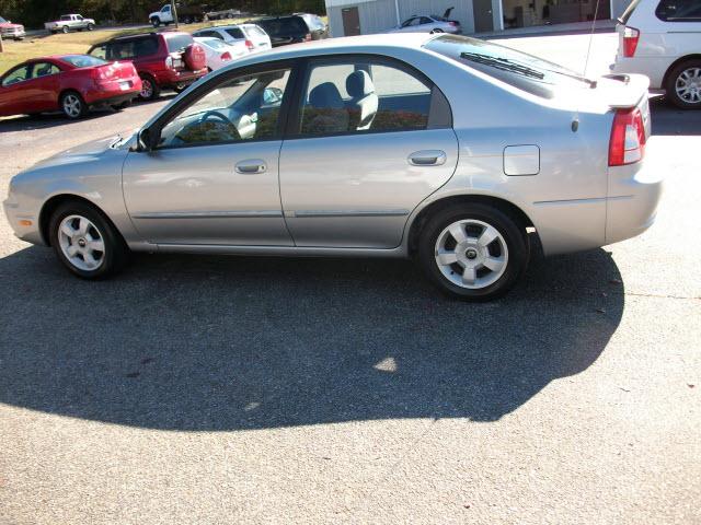 Kia Spectra 2003 photo 2