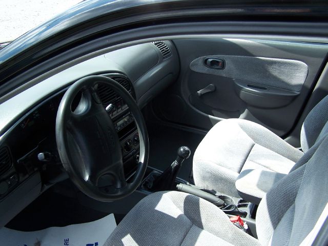 Kia Spectra 2003 photo 2