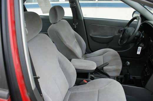 Kia Spectra 2003 photo 3