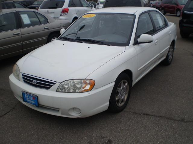 Kia Spectra 2003 photo 1