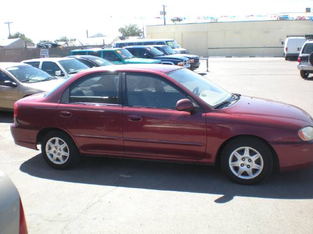 Kia Spectra 2003 photo 2
