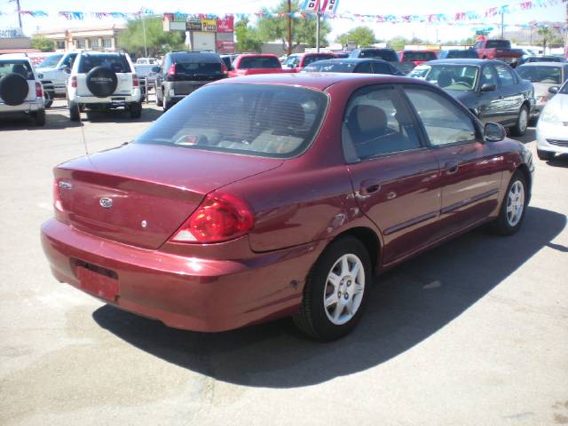 Kia Spectra 2003 photo 3