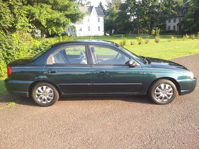 Kia Spectra 2003 photo 2