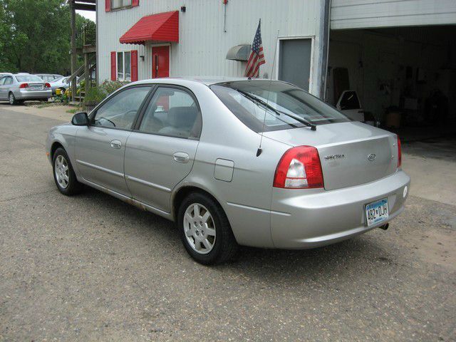 Kia Spectra 2003 photo 4