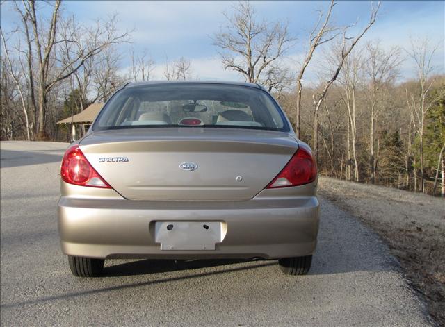Kia Spectra 2003 photo 5