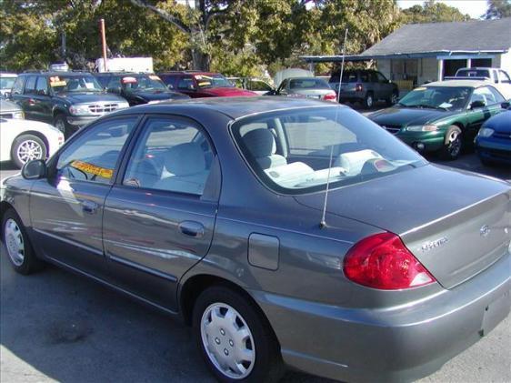 Kia Spectra 2003 photo 1