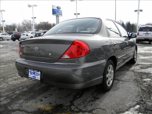 Kia Spectra 2003 photo 2