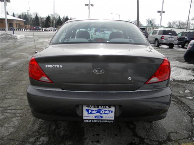 Kia Spectra 2003 photo 3