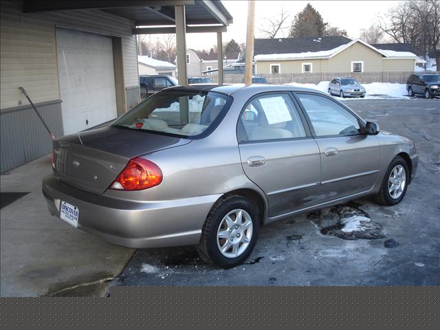 Kia Spectra 2003 photo 4