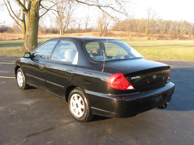 Kia Spectra 2003 photo 4